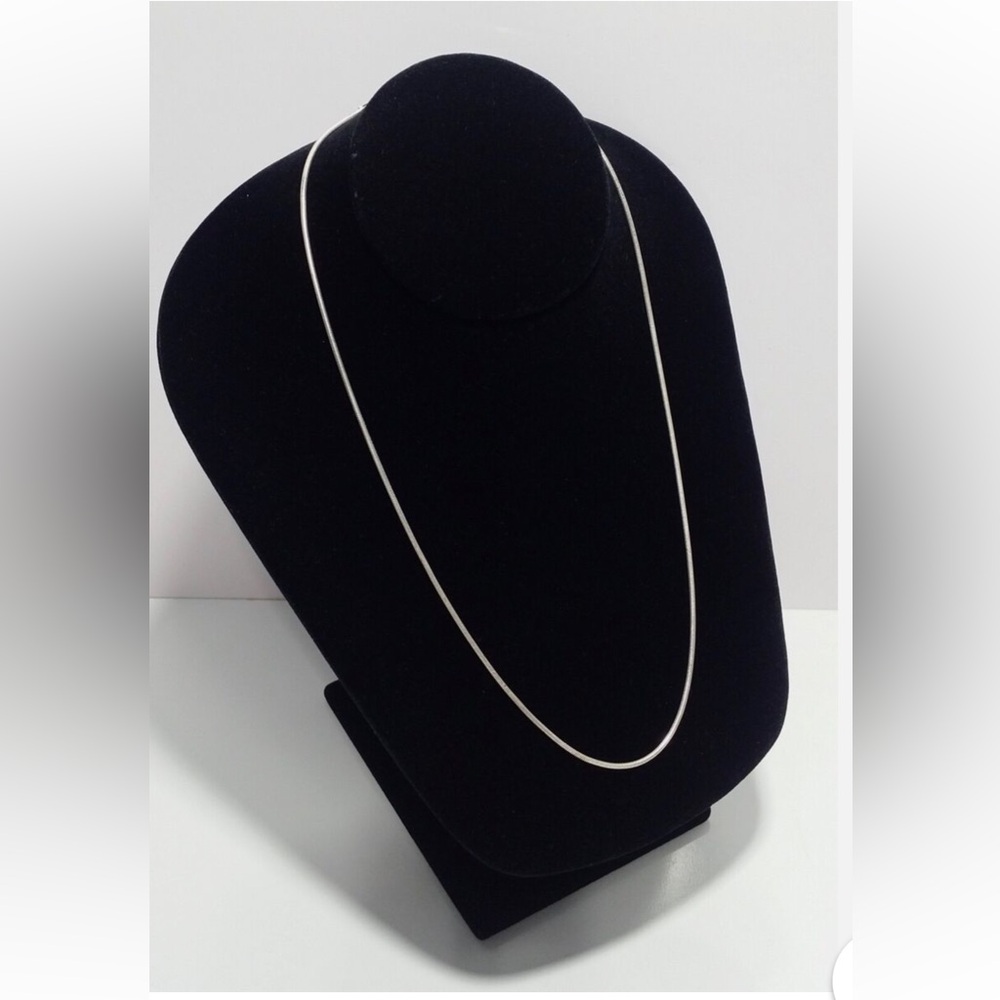 20’’ sterling snake chain - Picture 2 of 5